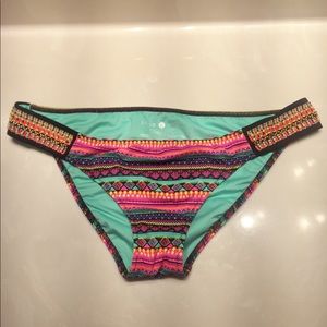 Shade & Shore Aztec bikini bottoms.